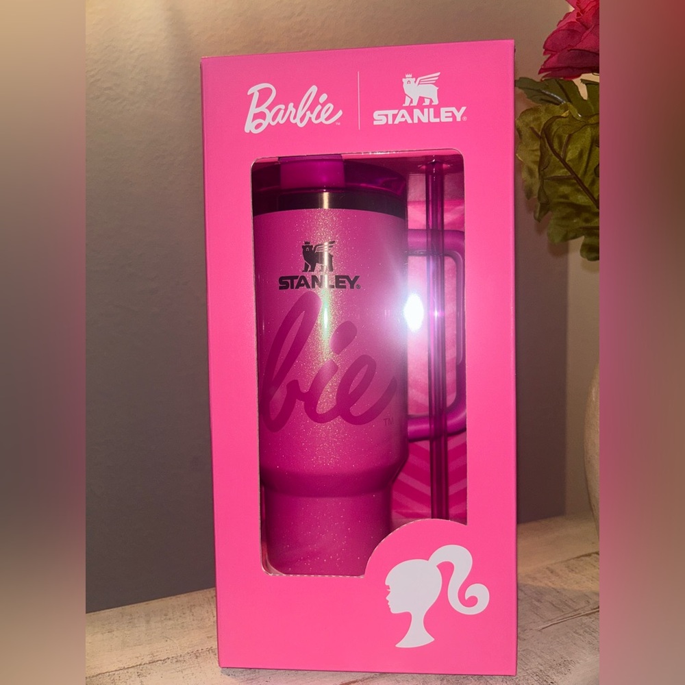 Stanley | Barbie Icon 40 oz Quencher Tumbler